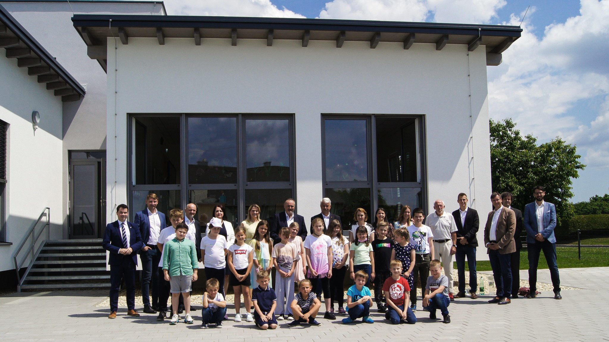 Eröffnung Volksschule Neuberg